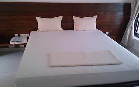 Lilypad Resort 2*